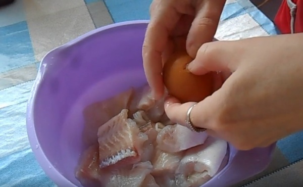 рыба в кляре 3 яйцо